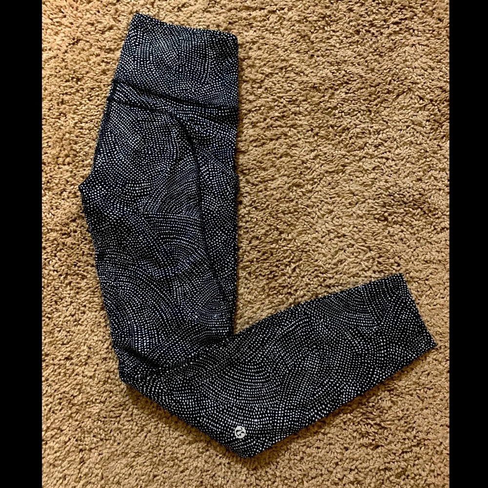 Lululemon leggings!